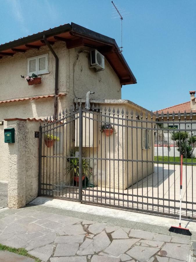 マッサ Casa Al Mareヴィラ エクステリア 写真
